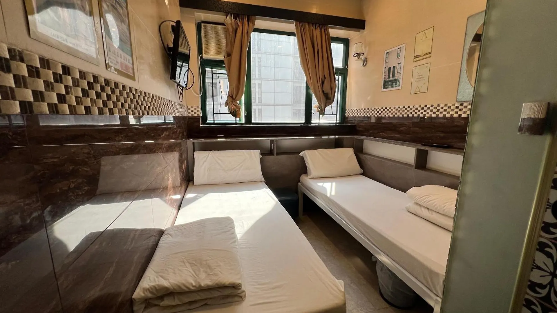 168 Youth Hostel Hong Kong Çin