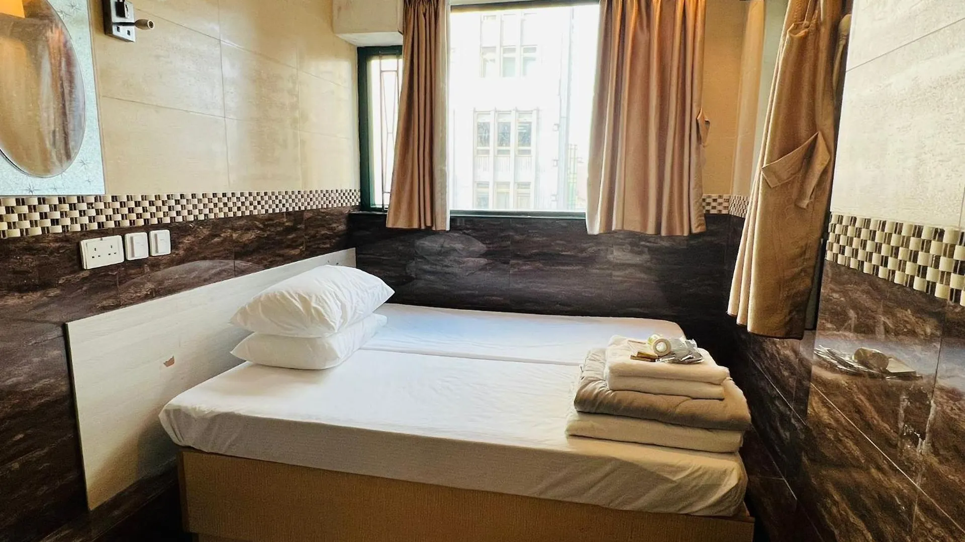 168 Youth Hostel Hong Kong 0*,