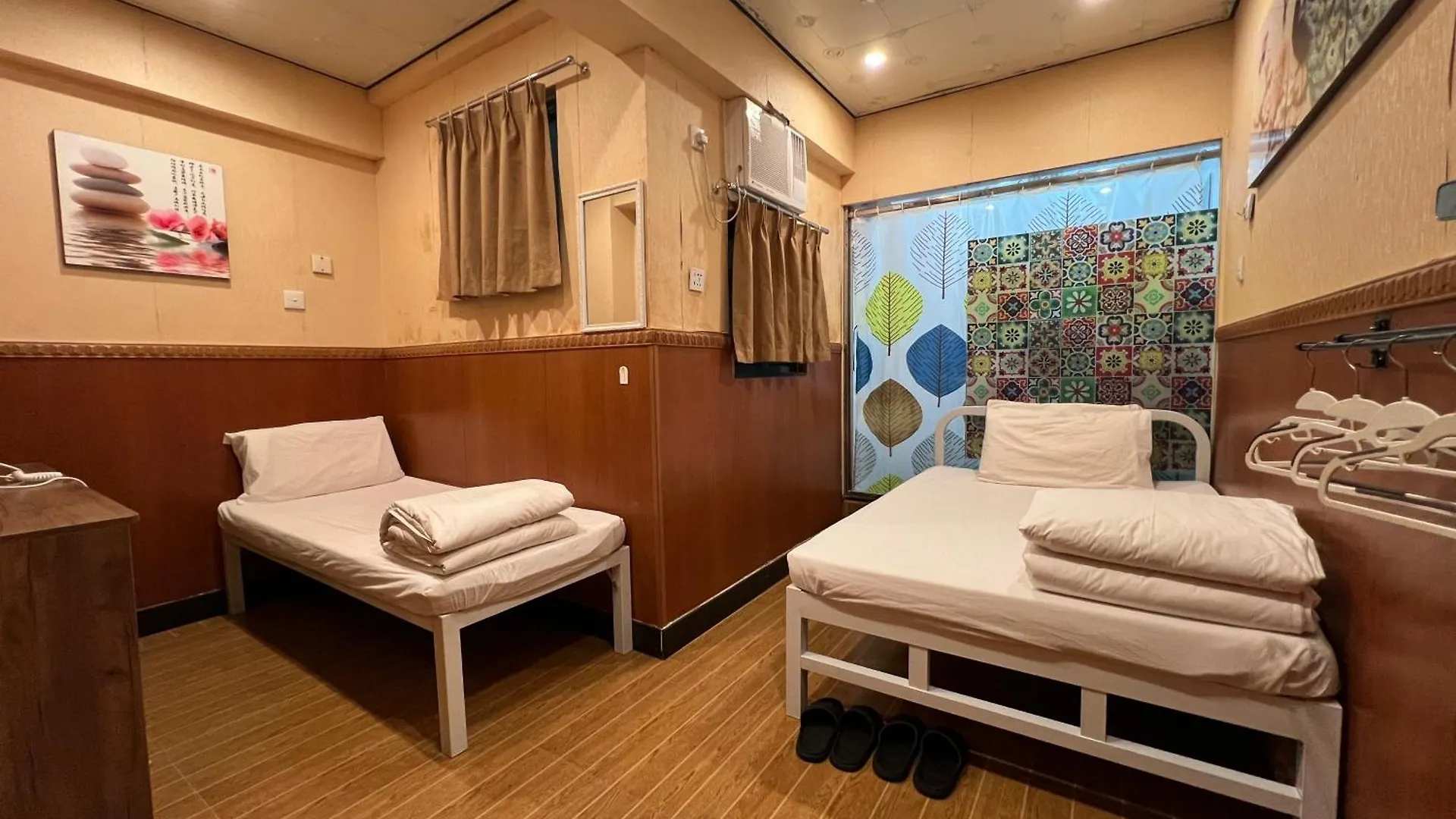 168 Youth Hostel Hong Kong China