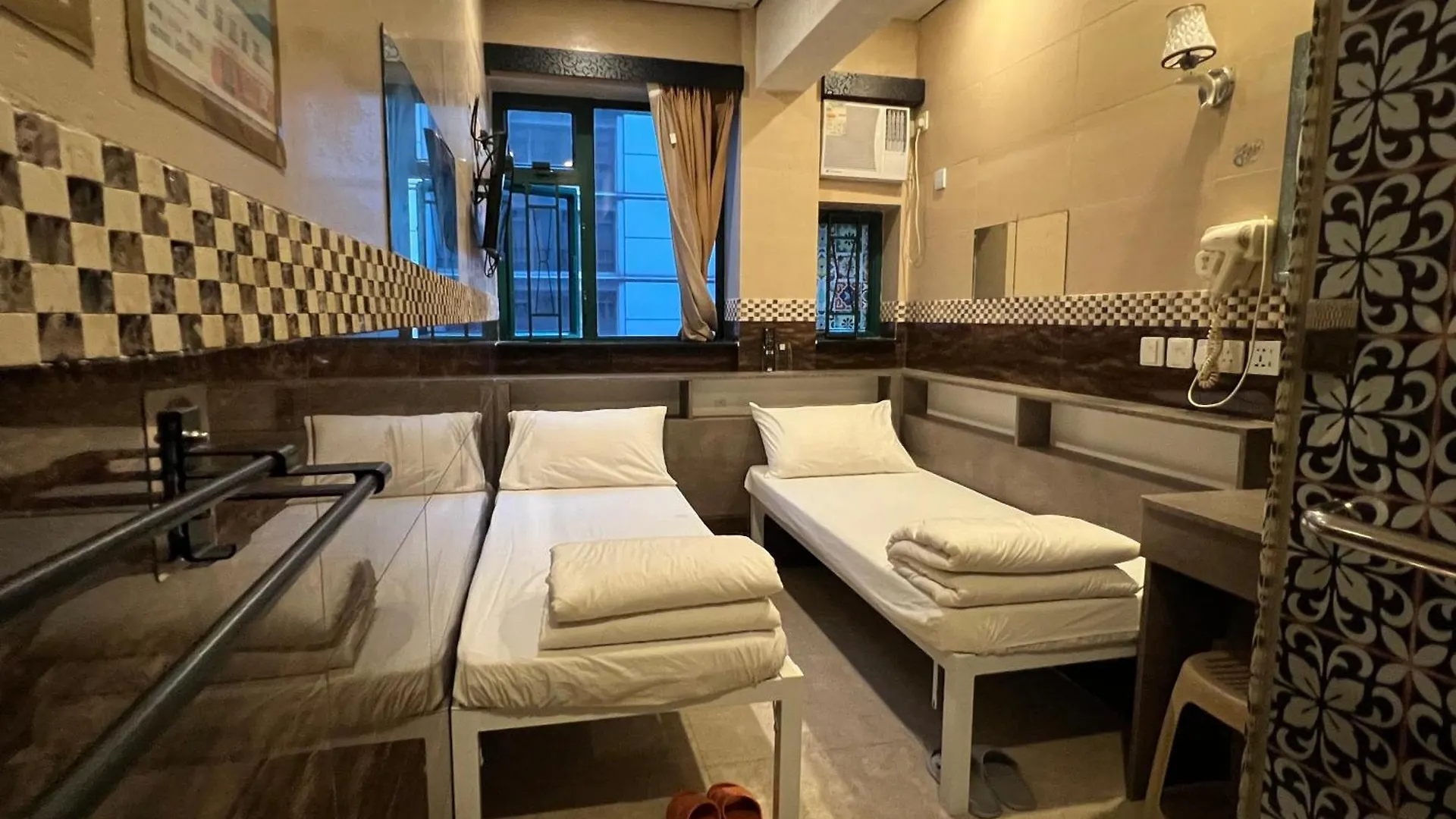 168 Youth Hostel Hong Kong